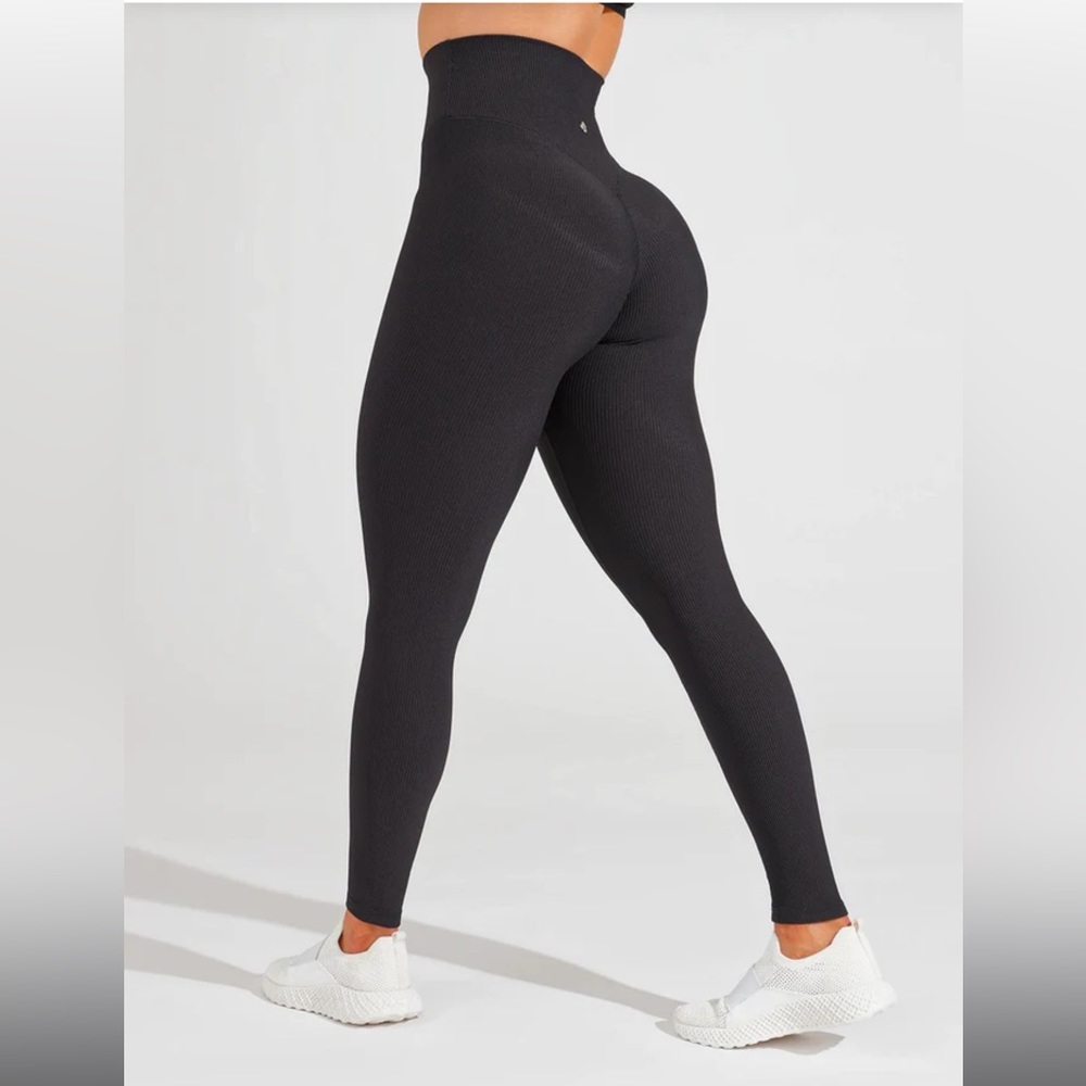 Buff bunny material girl ribbed leggings